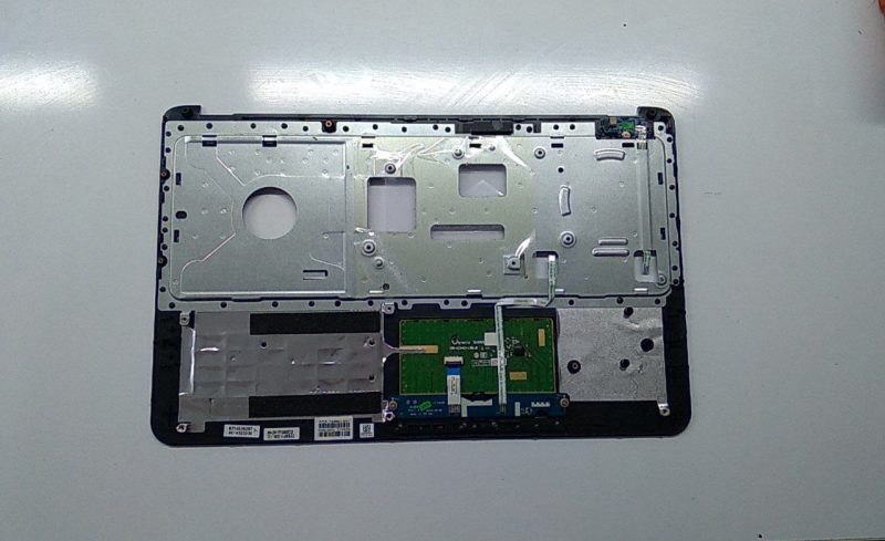 قاب کنار کیبورد لپ تاپ اچ پی 15R 110TU مشکی - Image 2