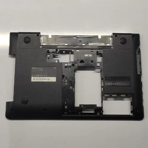 photo_2025-10-15_18-17-26_11zon قاب کف لپ تاپ سامسونگ SAMSUNG NP 350 V5X - استوک - Image 1