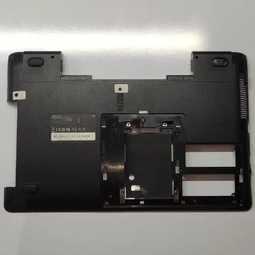 photo_2025-10-16_09-41-04_11zon قاب کف لپ تاپ سامسونگ SAMSUNG MP270E - استوک - Image 1