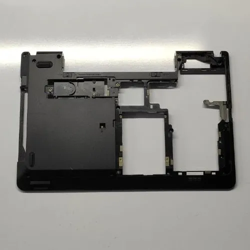 photo_2025-10-25_10-17-07_11zon قاب کف لپ تاپ لنوو ThinkPad E531 - استوک - Image 1